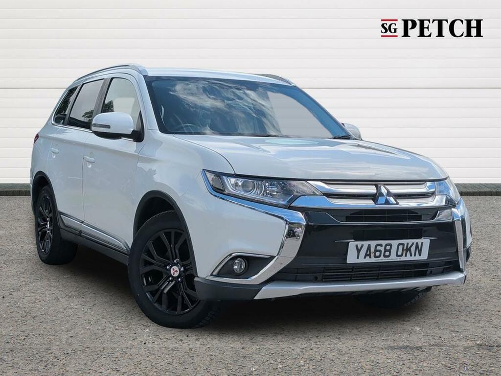 Mitsubishi Outlander Phev 4H 5-Door White #1