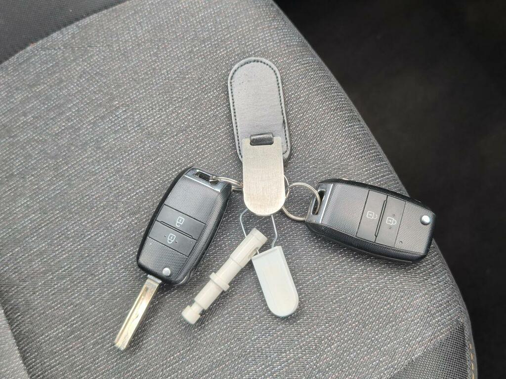 Kia Picanto Picanto 1 Air White #19