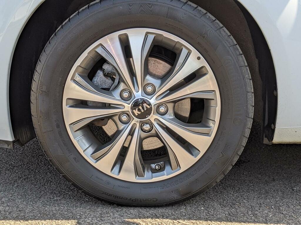 Kia Venga Mpv 1.6 3 Euro 6 Ss Silver #9
