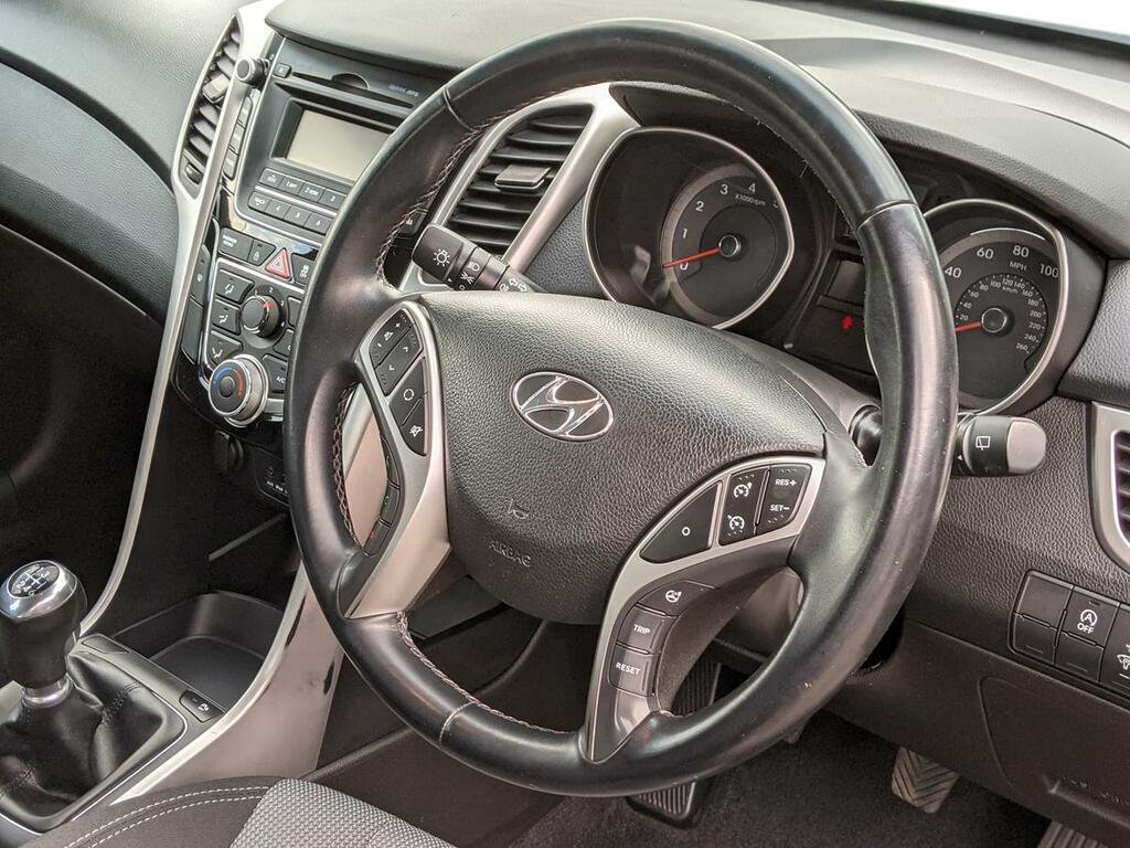Hyundai I30 1.6 Crdi Se Black #23