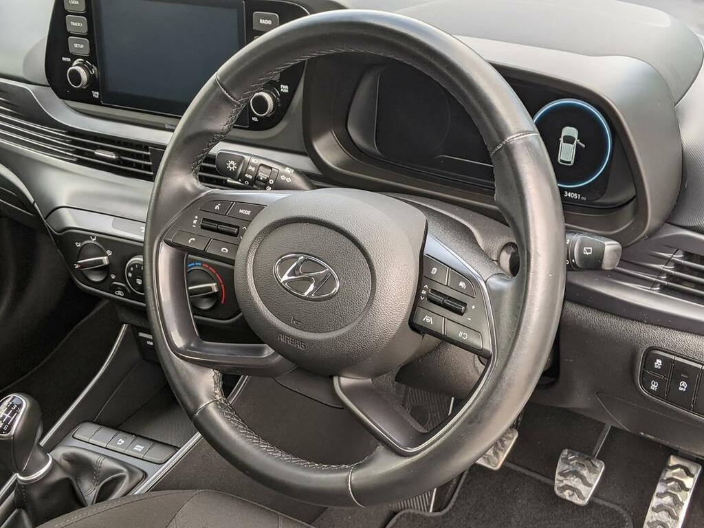 Hyundai Bayon Suv Black #10