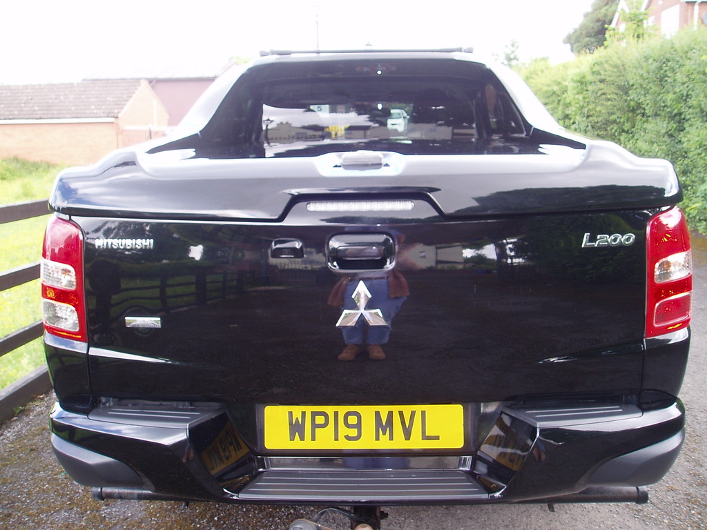 Mitsubishi L200 Barbarian Black Double Cab Black #6