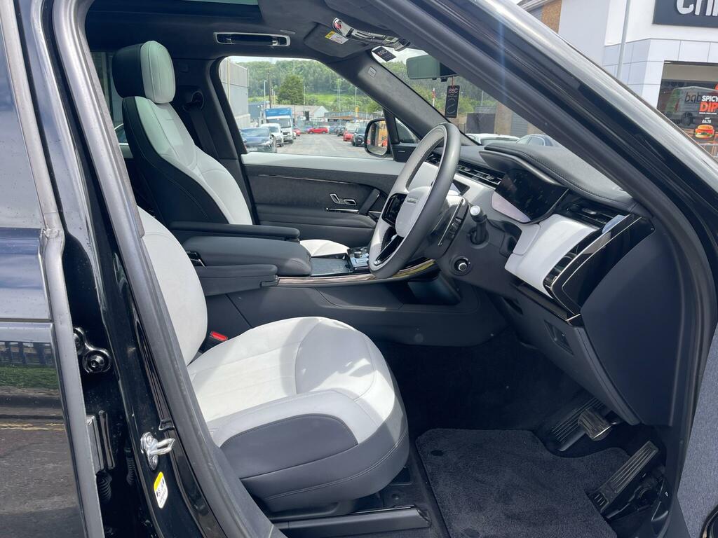Land Rover Range Rover Sport 4.4 P530 V8 First Edition 4Wd Euro 6 Ss  Black #3