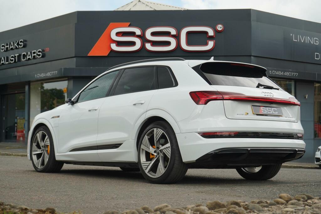 Audi E-tron Vorsprung White #2