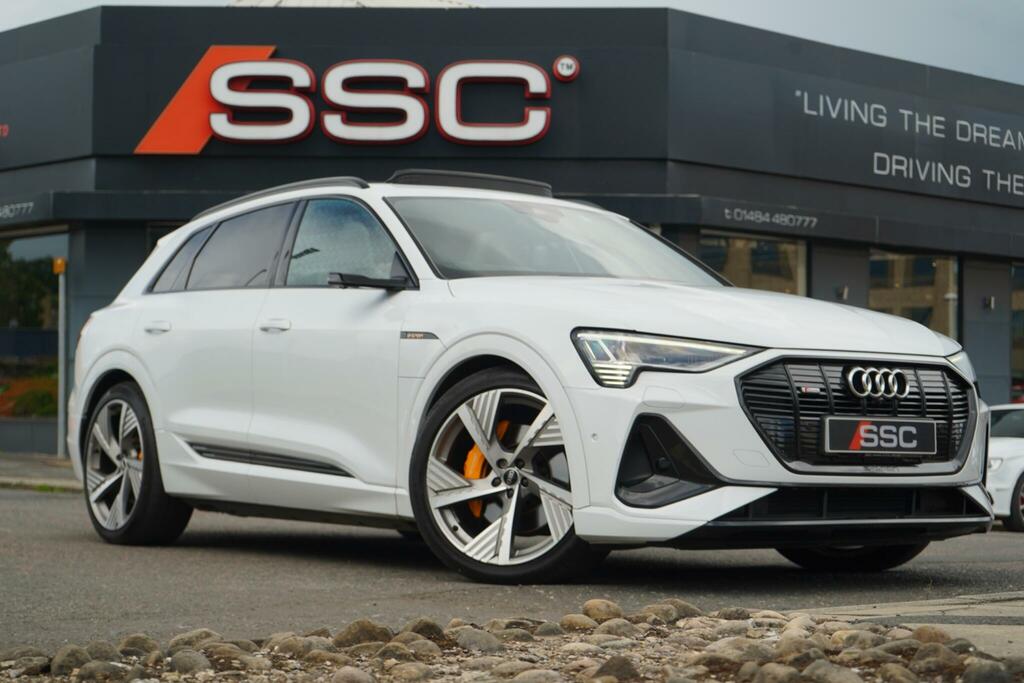 Audi E-tron Vorsprung White