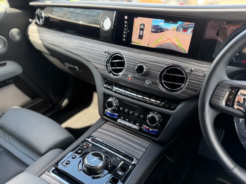 Rolls-Royce Ghost Saloon Blue #21