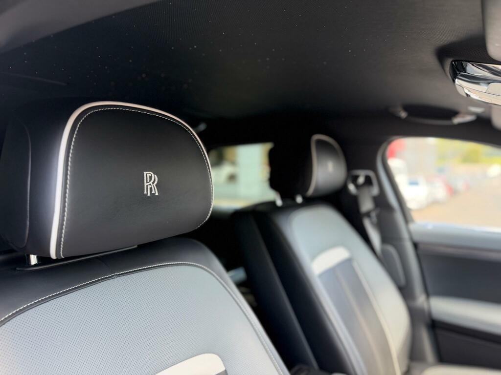 Rolls-Royce Ghost Saloon Blue #17