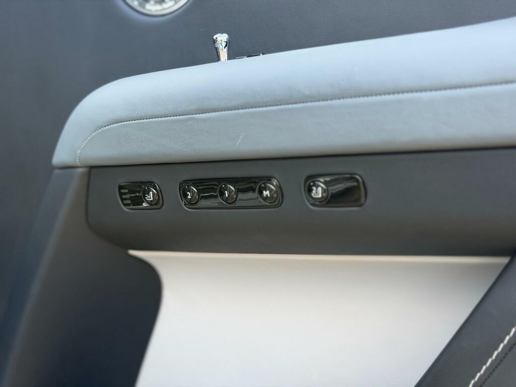 Rolls-Royce Ghost Saloon Blue #19