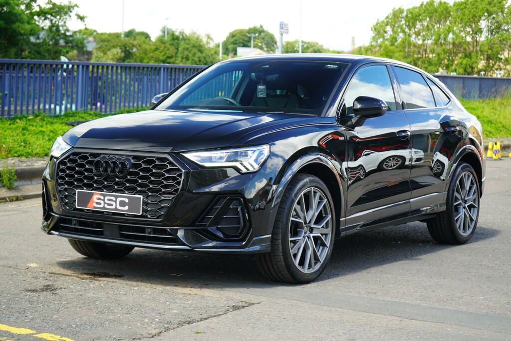 Audi Q3 Black Edition Black #6