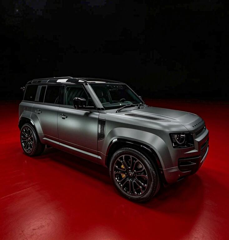 Land Rover Defender 110 Octa Edition One Green