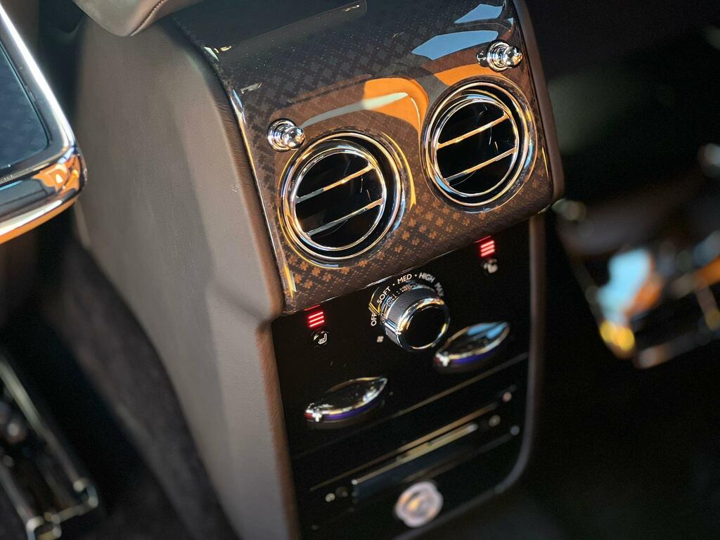 Rolls-Royce Cullinan 6.75 V12 4Wd Euro 6 Grey #38
