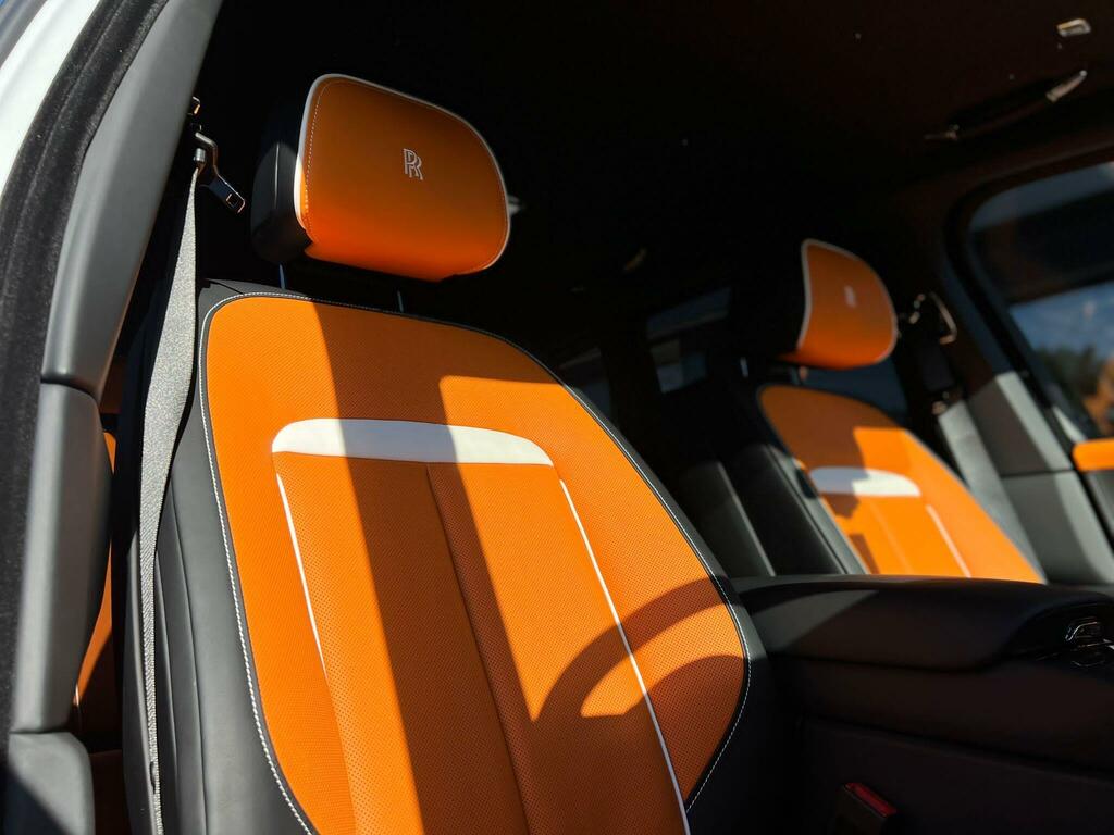 Rolls-Royce Cullinan Black Badge White #3