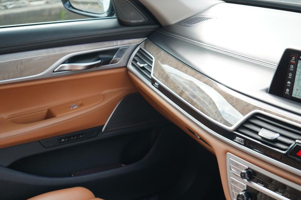 BMW 7 Series 3.0 740Li Euro 6 Ss Black #25