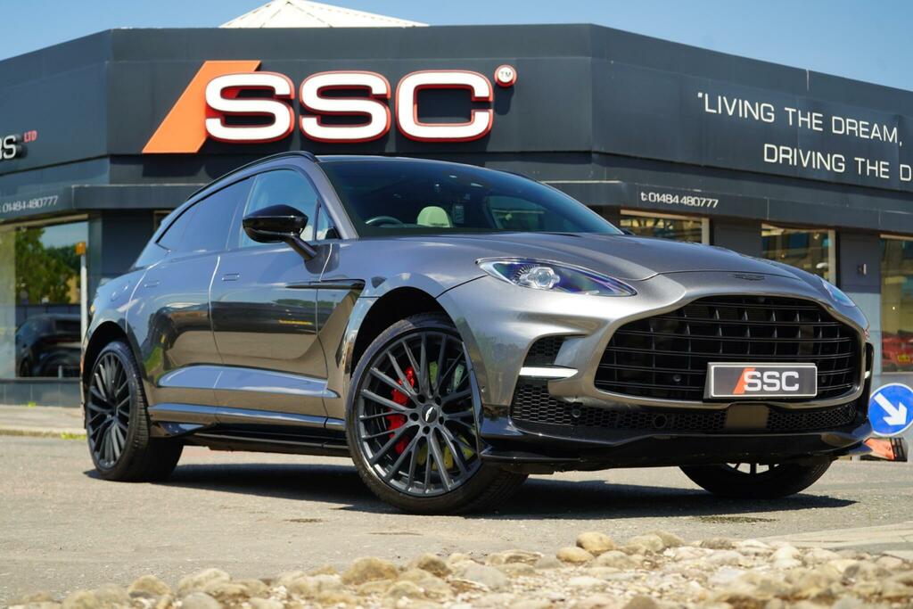 Aston Martin DBX 707 Grey