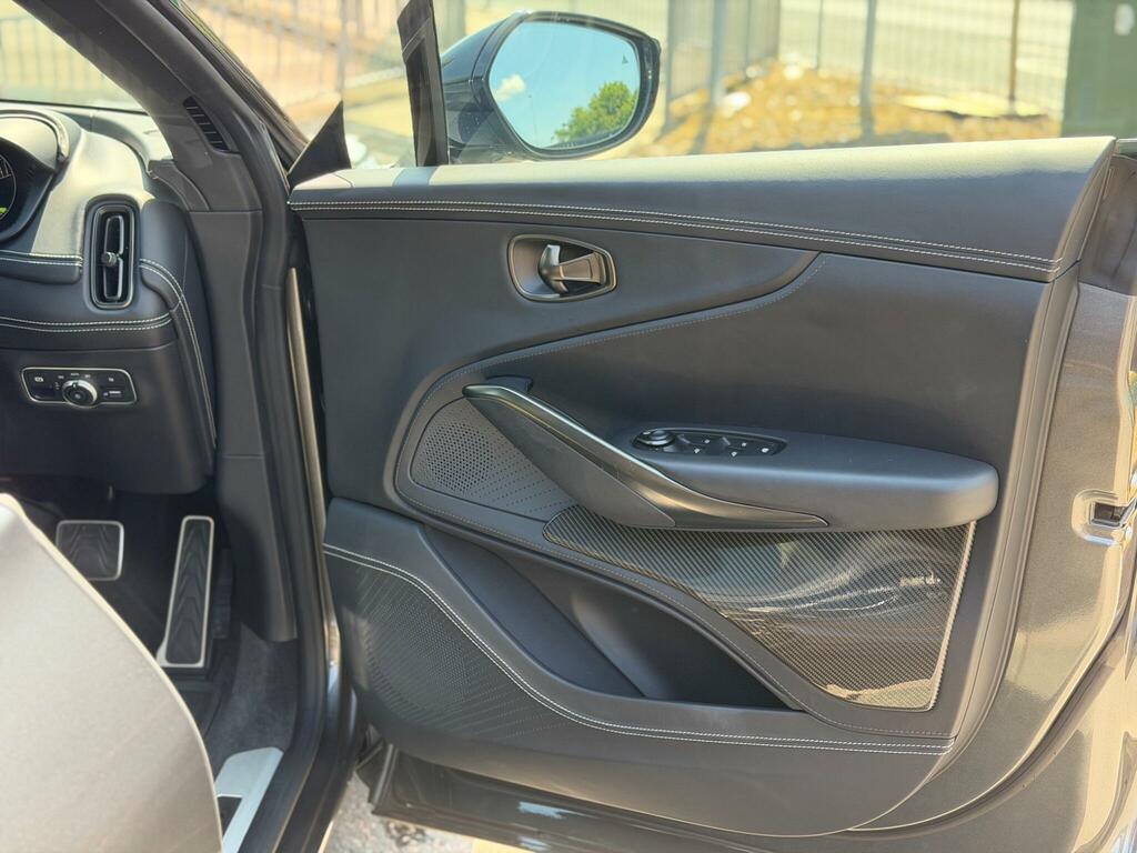 Aston Martin DBX V8 Euro 6 Green #14