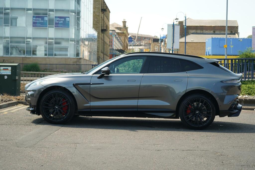 Aston Martin DBX V8 Euro 6 Green #8
