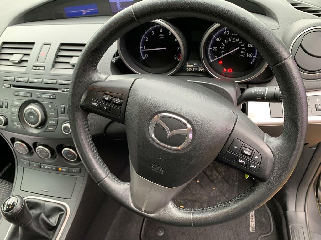 Mazda 3 Hatchback White #8