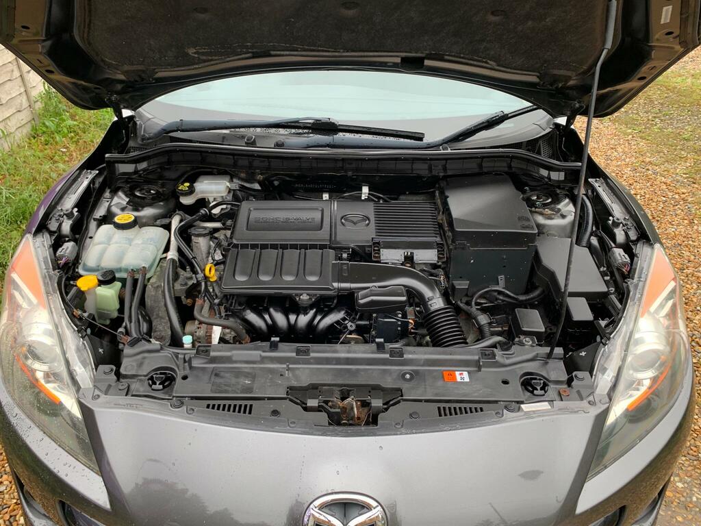 Mazda 3 Hatchback White #14