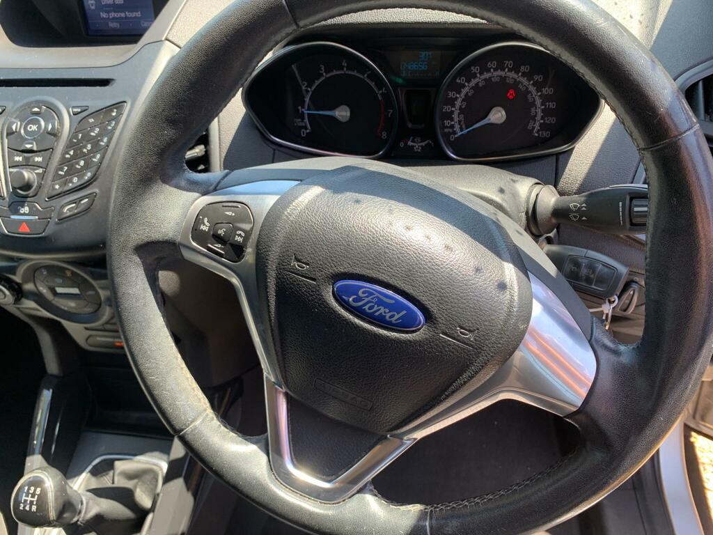 Ford Ecosport 1.5 Titanium Tdci 94 Bhp Black #8