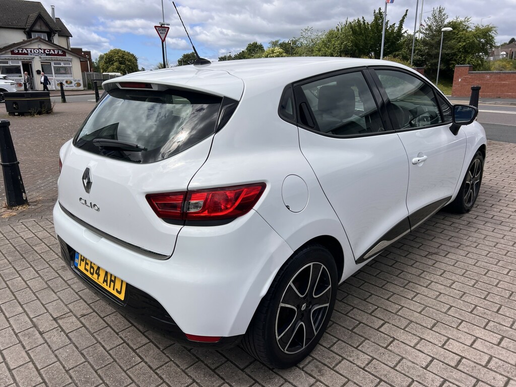 Renault Clio 1.2 Dynamique Medianav 1.2 16V 75 White #4