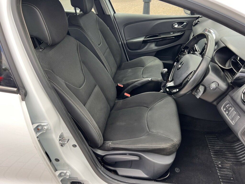 Renault Clio 1.2 Dynamique Medianav 1.2 16V 75 White #5