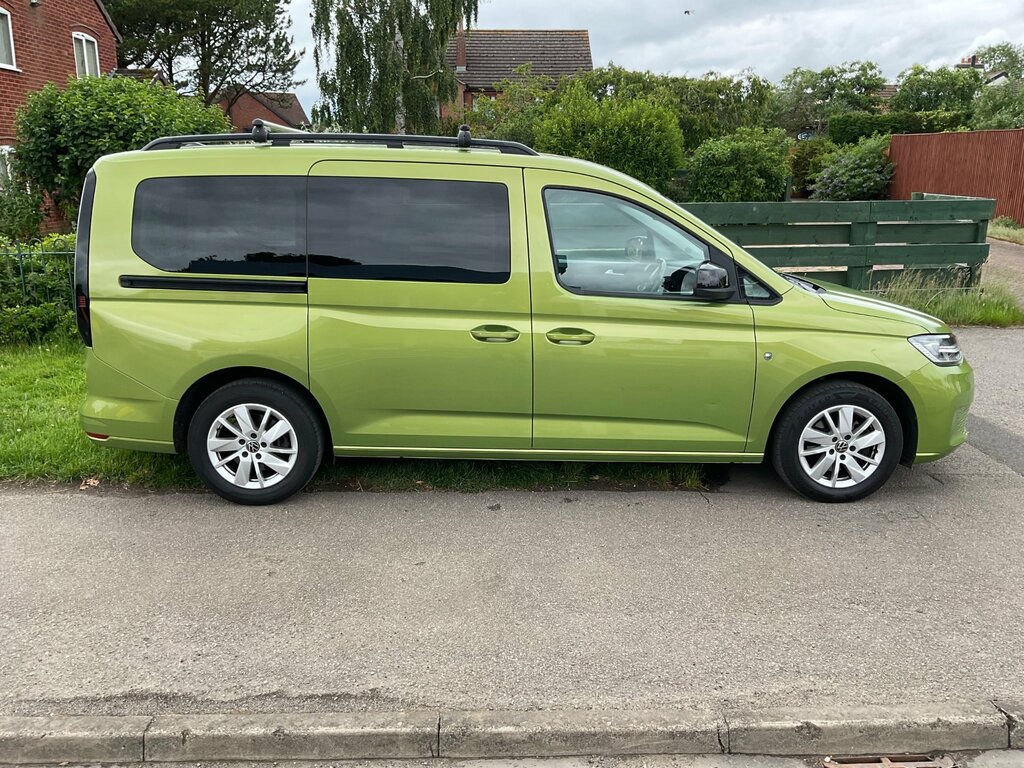 Volkswagen Caddy Maxi Life 2.0 Tdi Life Mpv Dsg Euro 6 Ss 122 Green #5