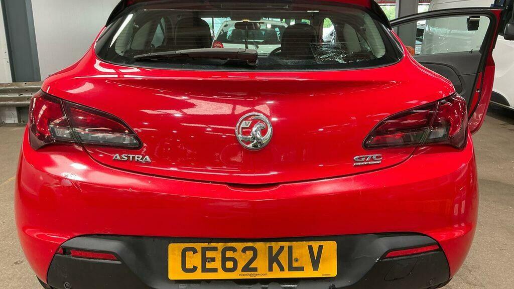 Vauxhall Astra GTC Coupe 1.4T 16V Sport Euro 5 Ss 201262 Red #6