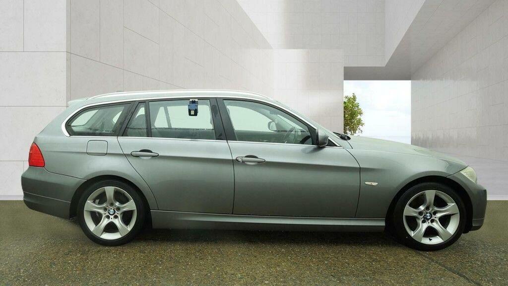 BMW 3 Series Estate 2.0 318D Exclusive Edition Touring Euro 5 Grey #4