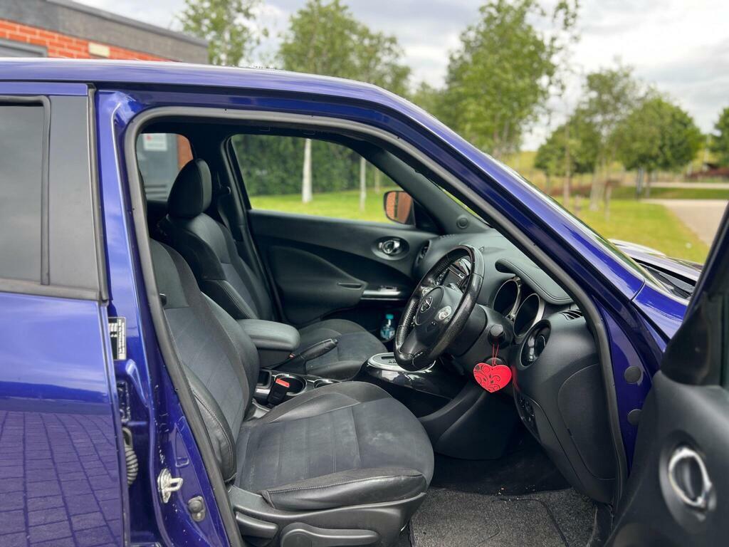 Nissan Juke Tekna Xtronic Blue #30