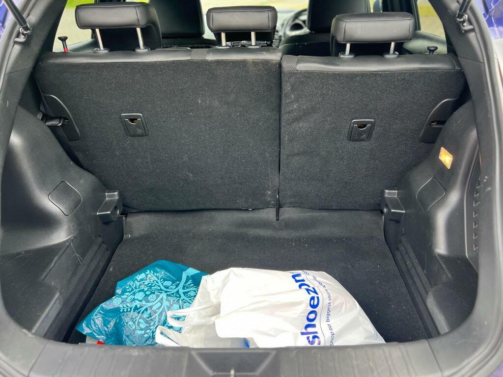 Nissan Juke Tekna Xtronic Blue #33