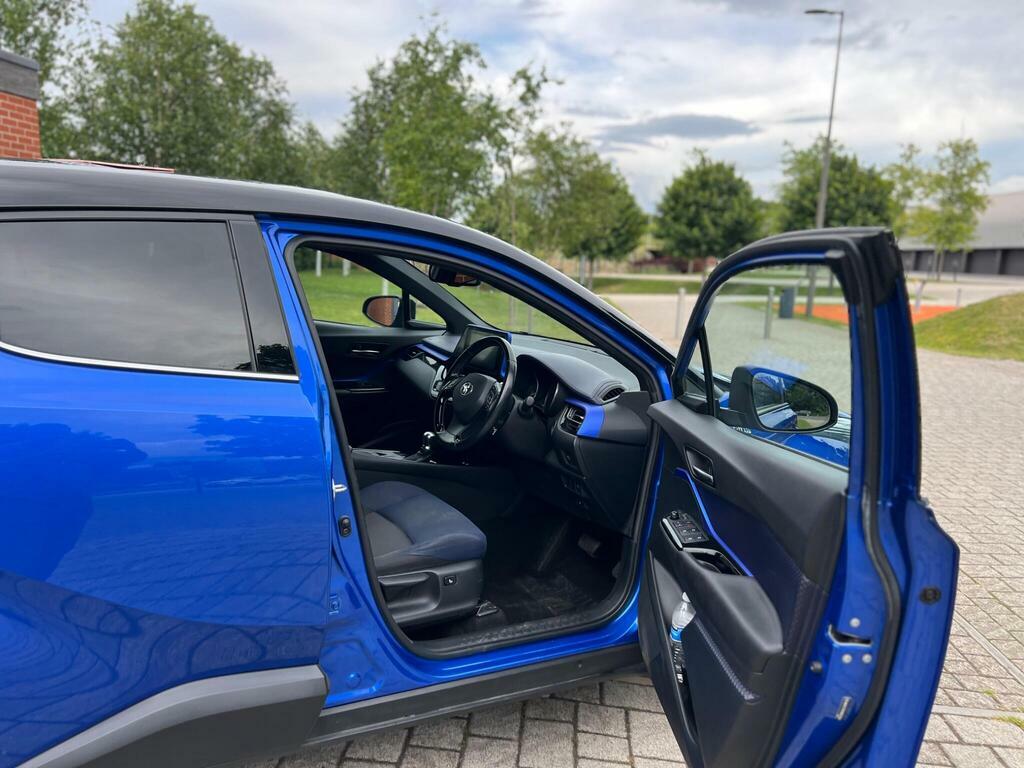 Toyota C-Hr Dynamic Silver #34