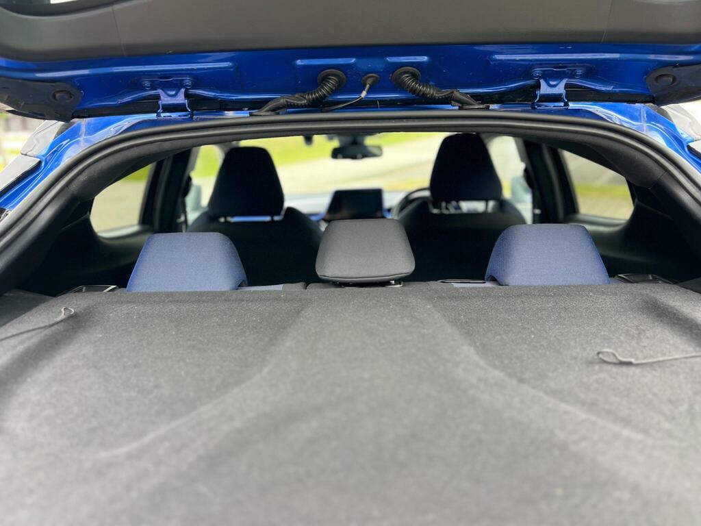Toyota C-Hr Dynamic Silver #28