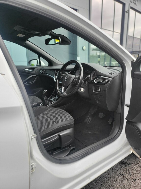 Vauxhall Astra Hatchback Grey #15