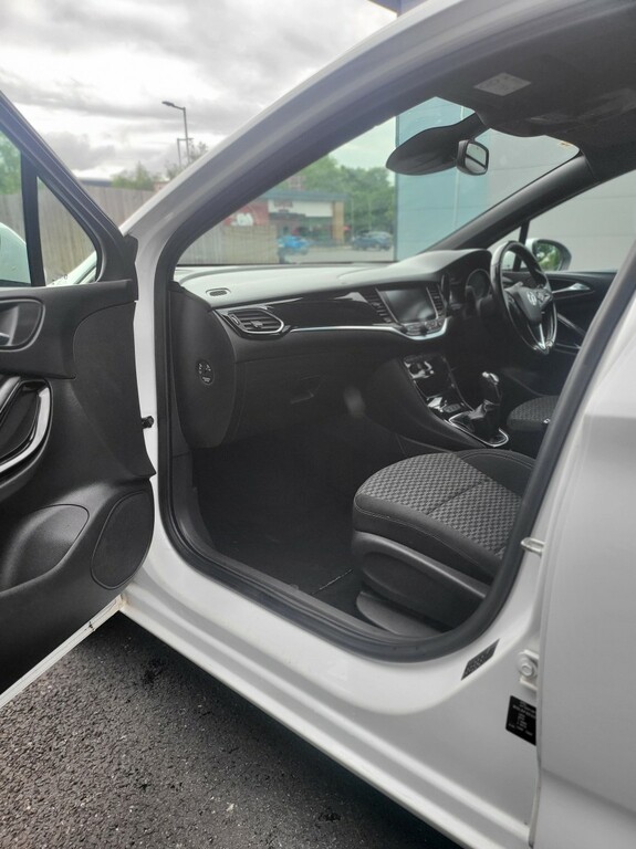 Vauxhall Astra Hatchback Grey #14