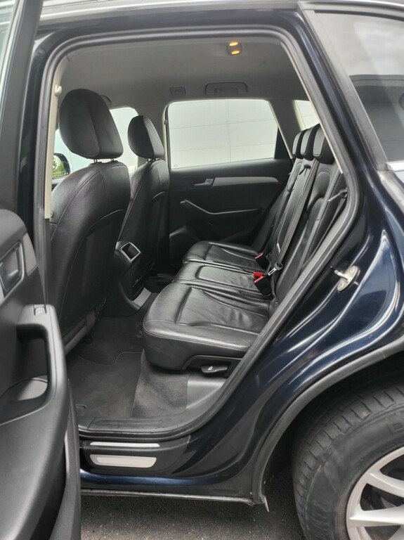 Audi Q5 White #16