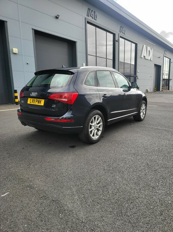 Audi Q5 White #9