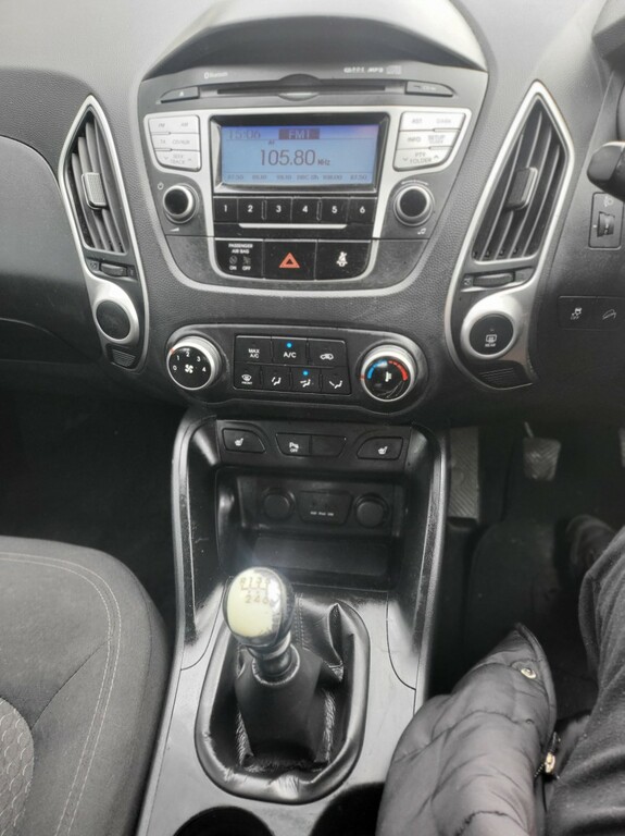 Hyundai Ix35 2.0 Crdi Premium Black #23