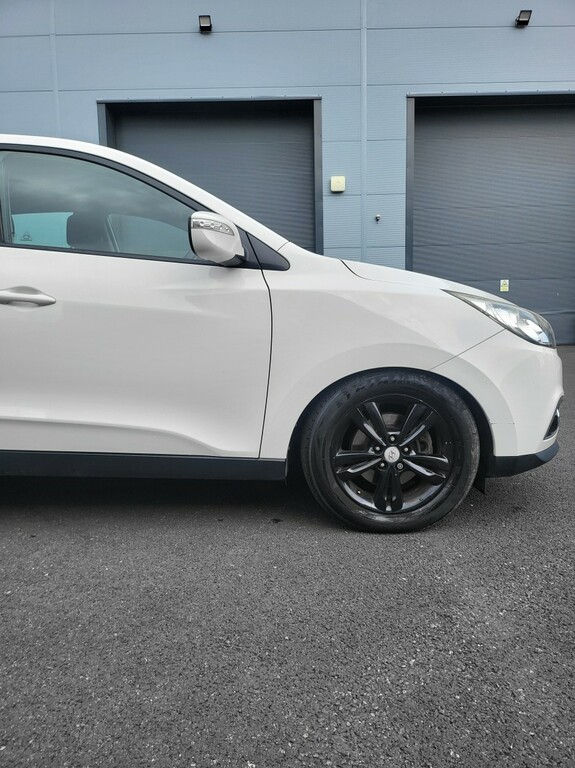 Hyundai Ix35 2.0 Crdi Premium Black #14