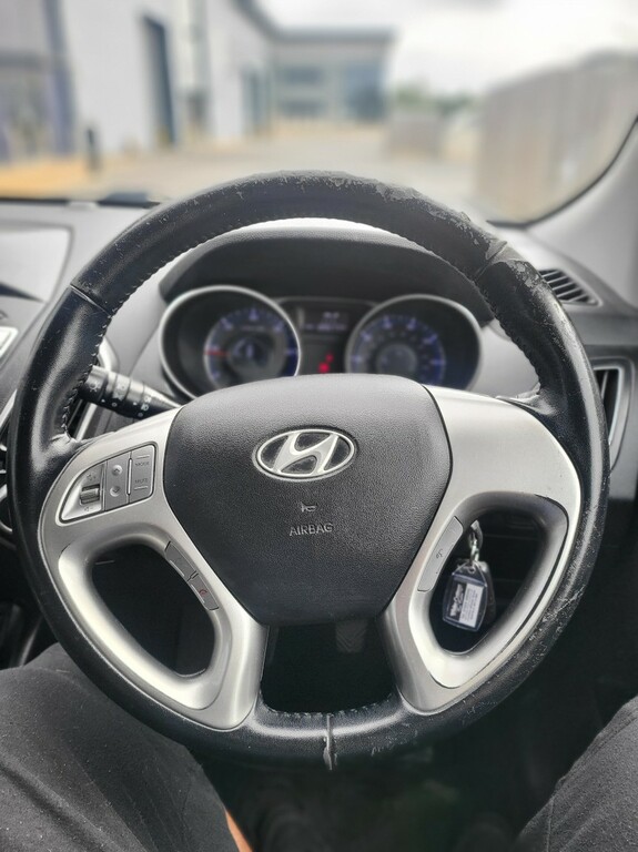 Hyundai Ix35 2.0 Crdi Premium Black #24