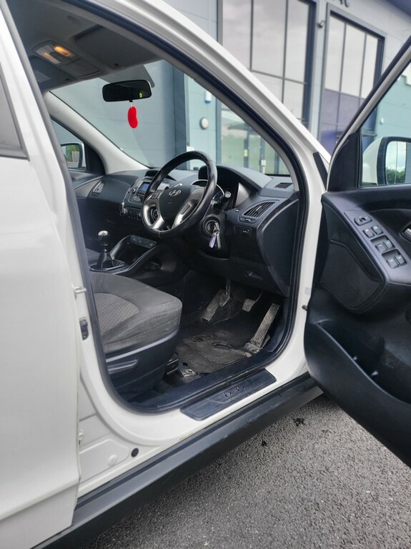 Hyundai Ix35 2.0 Crdi Premium Black #16