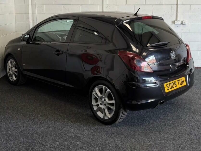 Vauxhall Corsa 1.2I 16V Sxi SD09TUH Black #4
