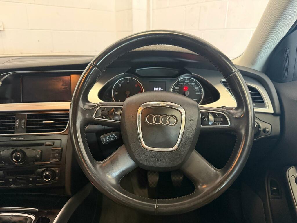 Audi A4 Dynamik White #13