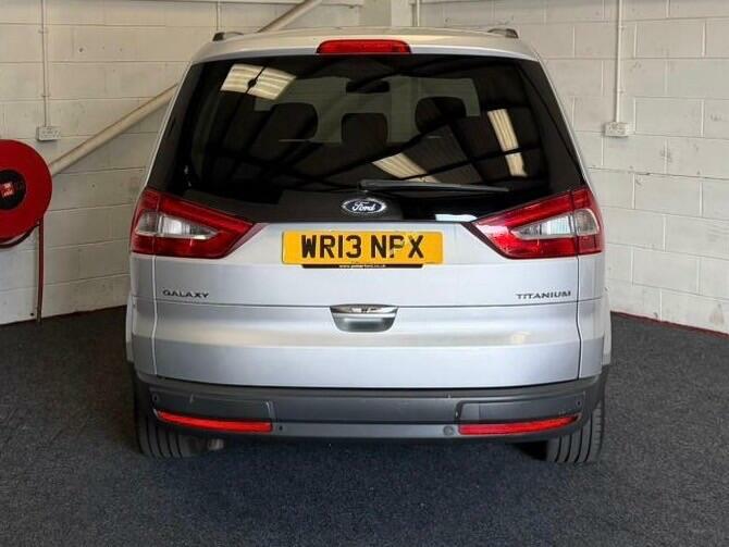 Ford Galaxy Titanium Silver #5