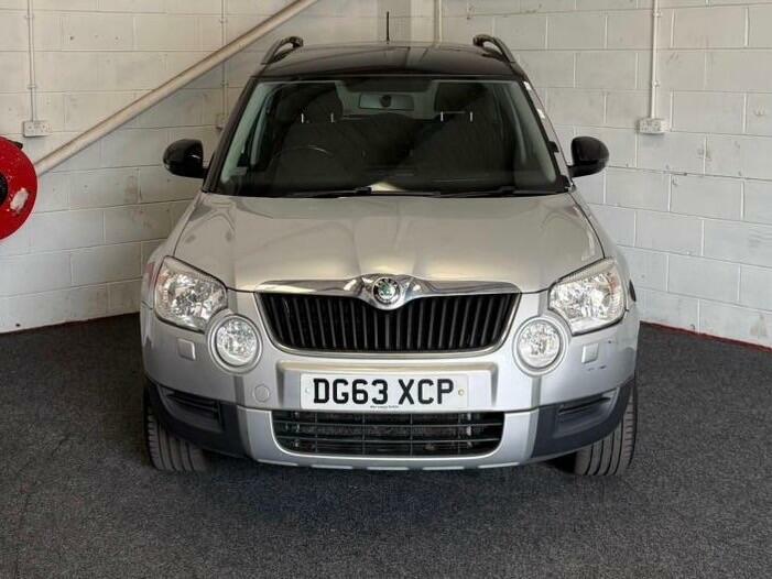 Skoda Yeti 2.0 Tdi Adventure Euro 5 DG63XCP Silver #2