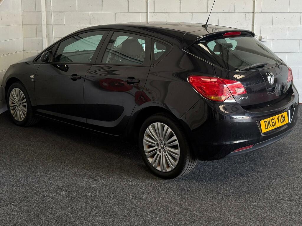 Vauxhall Astra 1.4 16V Excite Euro 5 DK61YUN Black #4