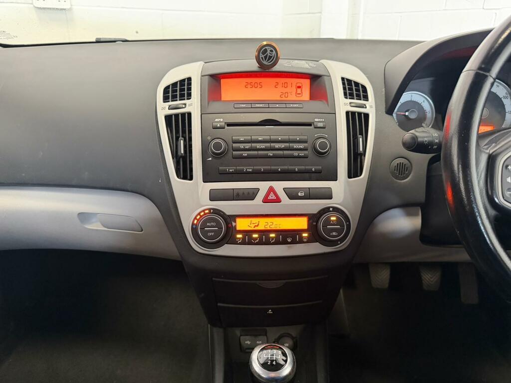 Kia Ceed Silver #15