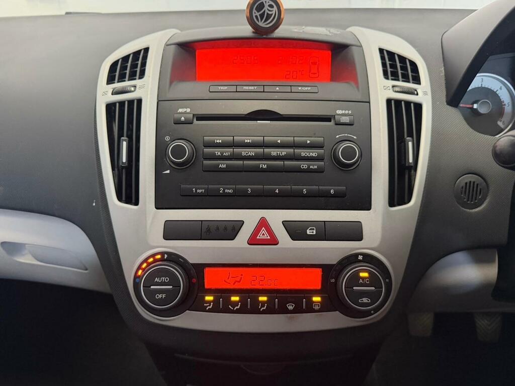 Kia Ceed Silver #16
