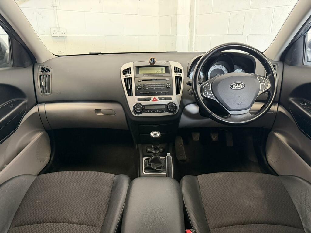 Kia Ceed Silver #7