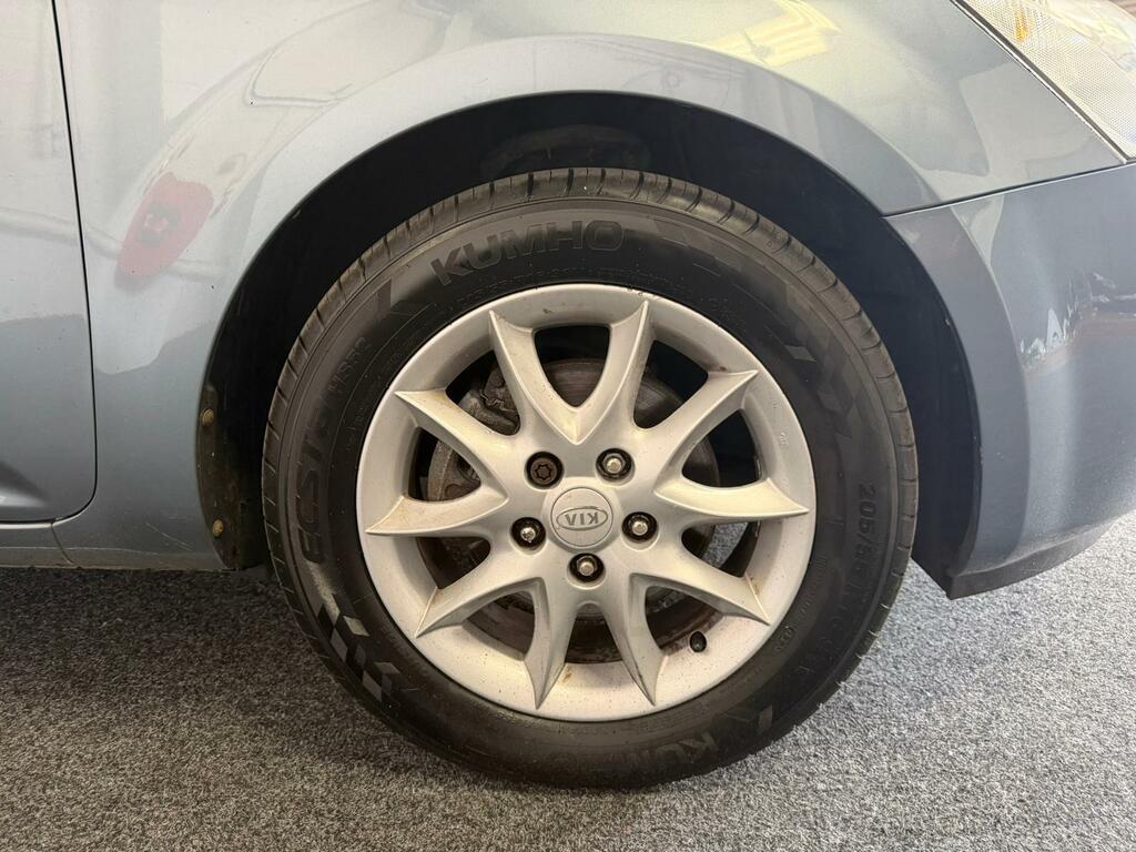 Kia Ceed Silver #25