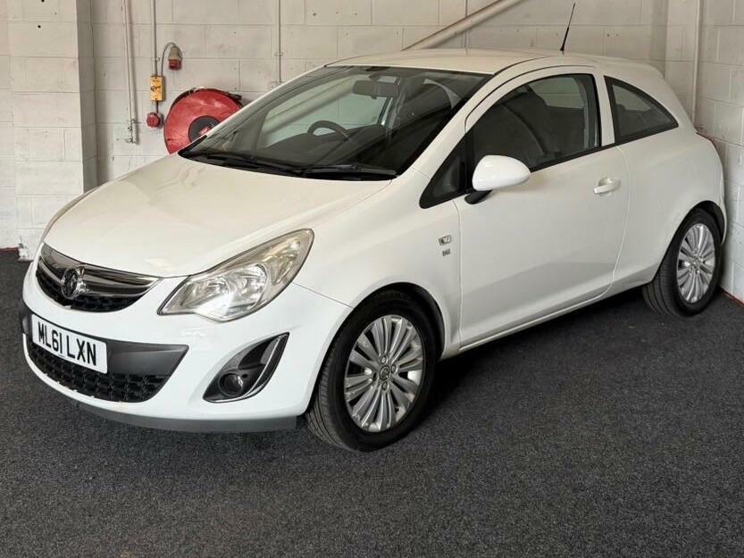 Vauxhall Corsa 1.2 16V Excite Euro 5 ML61LXN White #3